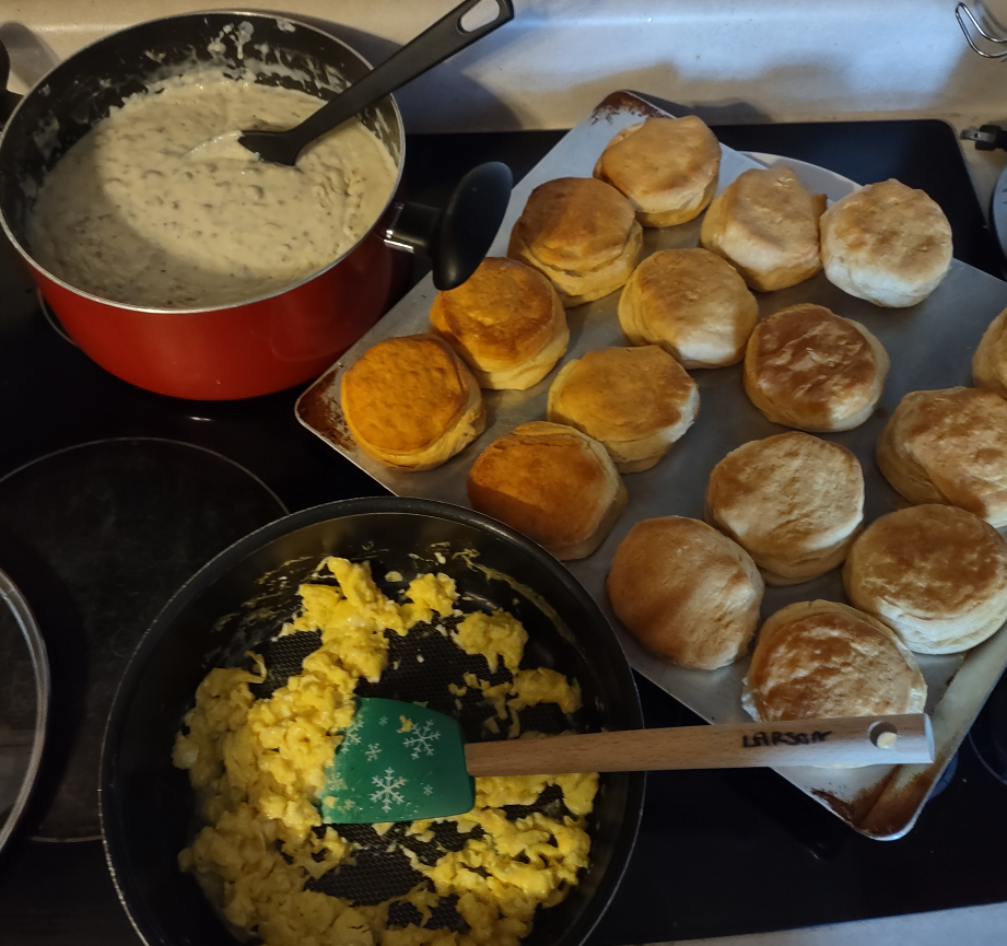 sausage_gravey_eggs_and_biscuits